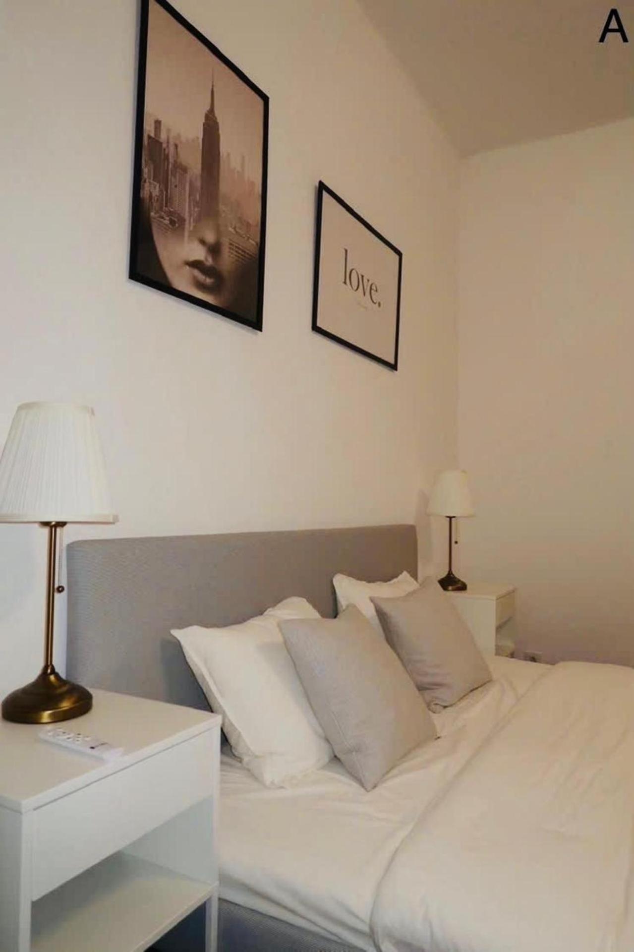 Cozy In 3 Apartment Prag